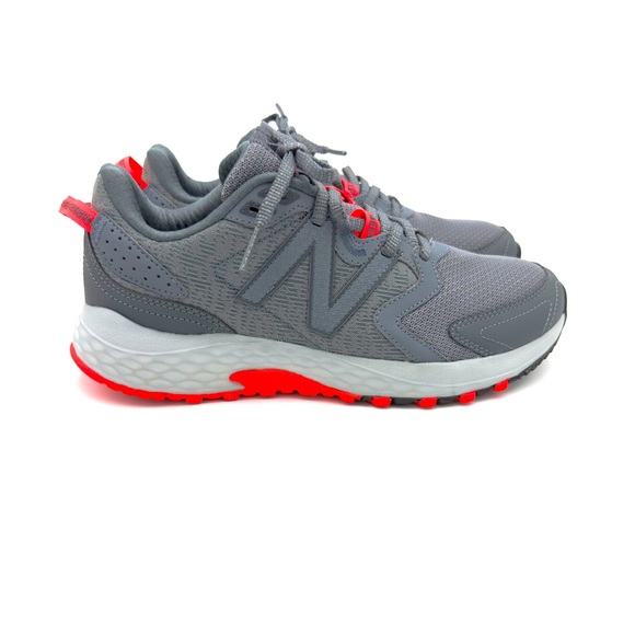 New Balance Shoes - Women’s New Balance Gray and Coral 410 Trail Shoes Like New